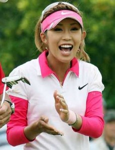 ゴルフウェア 女性レディース 人気 ブランド ランキング 一覧 まとめ ナイキ　金田久美子